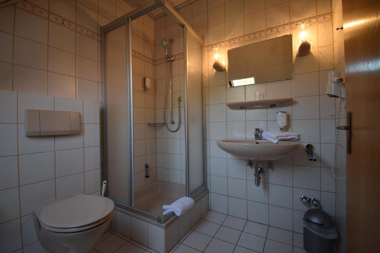 Gasthof Roseneck Wallenfels Bagian luar foto
