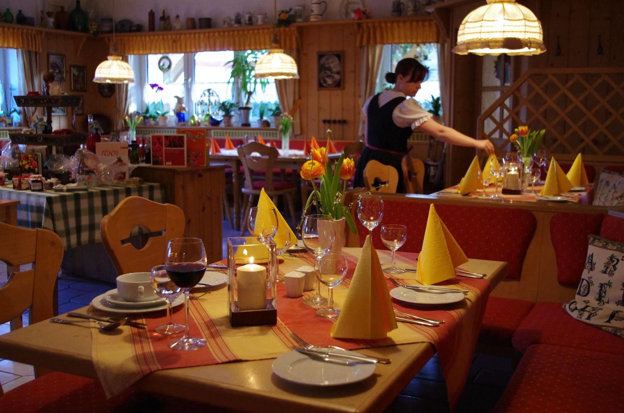 Gasthof Roseneck Wallenfels Bagian luar foto